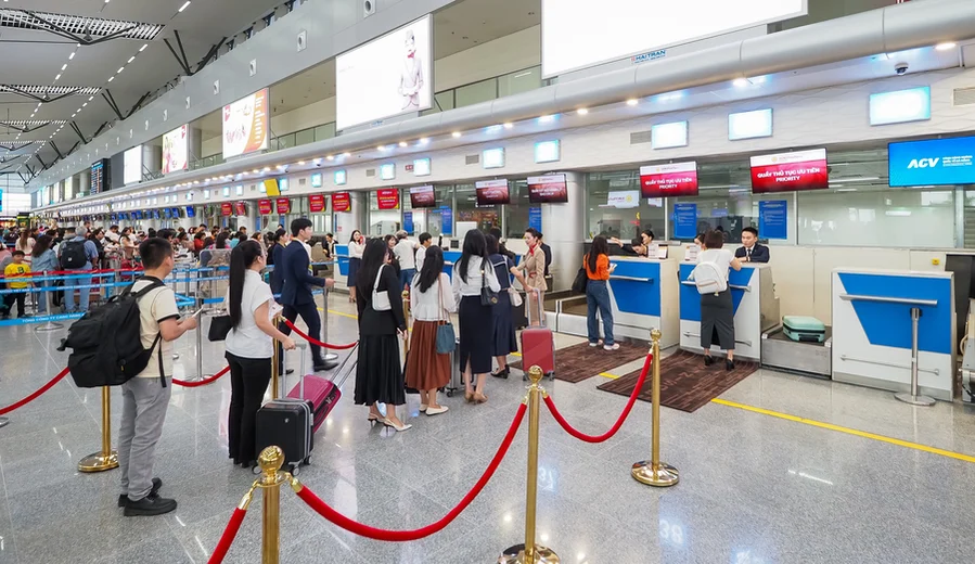 Quầy check-in Sun PhuQuoc Airways tại Đà Nẵng hỗ trợ hành khách hoàn tất thủ tục thuận tiện trước chuyến bay Quầy check-in Sun PhuQuoc Airways tại sân bay Đà Nẵng