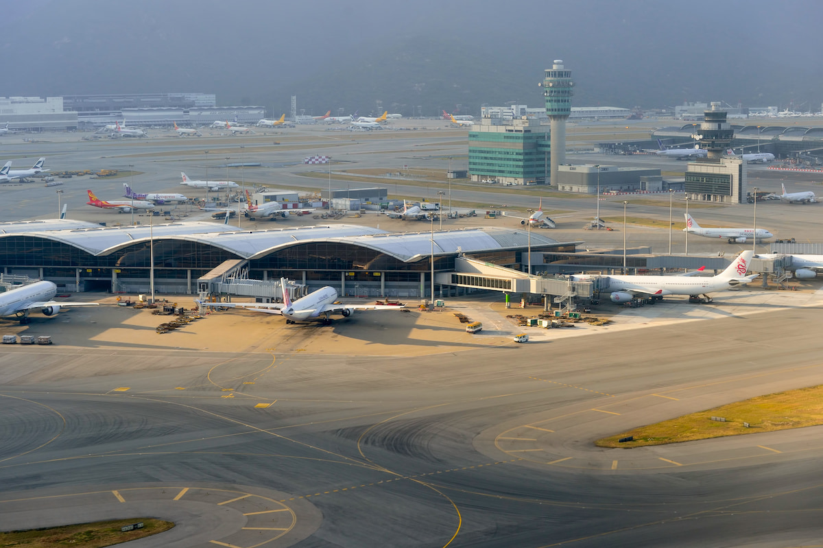 Điểm đáp của hành khách khi đặt vé máy bay đi Hongkong là sân bay quốc tế Hong Kong