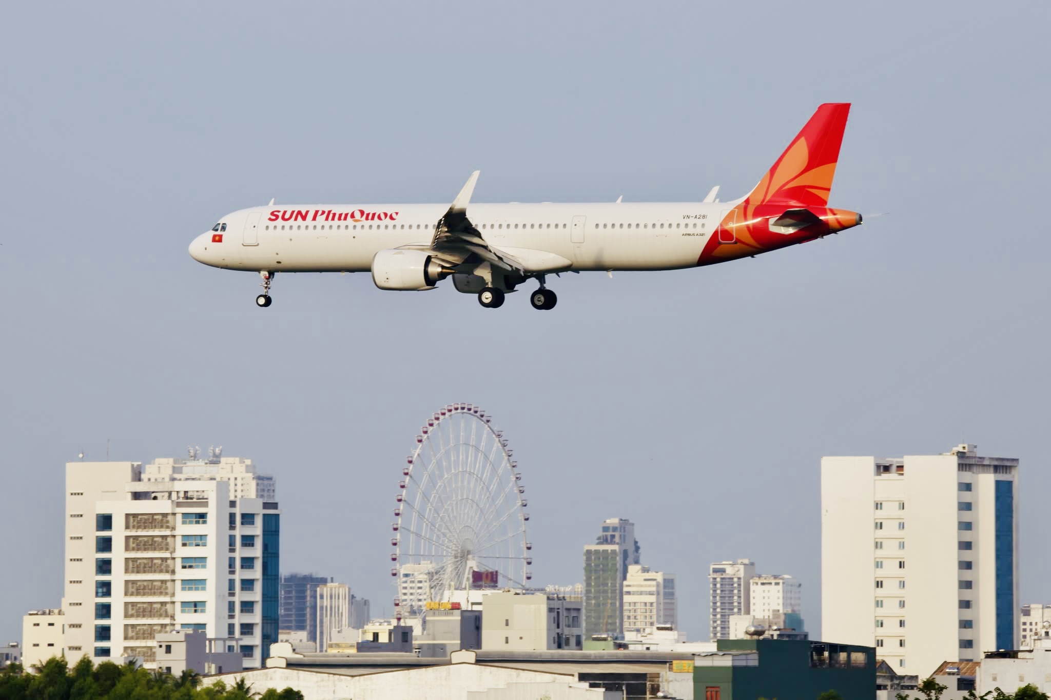 Giá vé máy bay đi Hong Kong sẽ thay đổi tùy thuộc vào thời điểm bay.