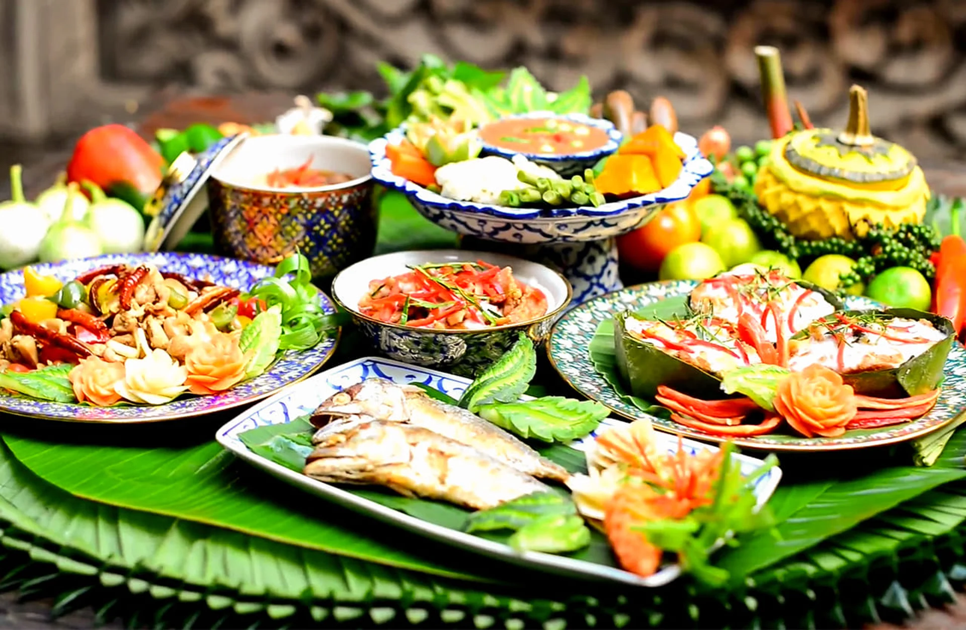Phú Quốc đi Thái Lan không thể bỏ qua ẩm thực đa dạng.