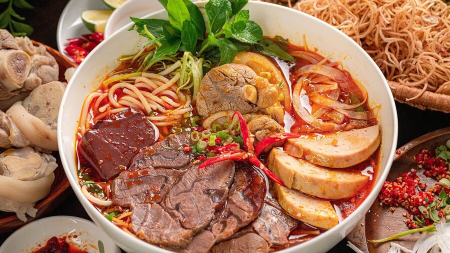 Vé từ sân bay Incheon về Việt Nam cho bạn cơ hội thử bún bò