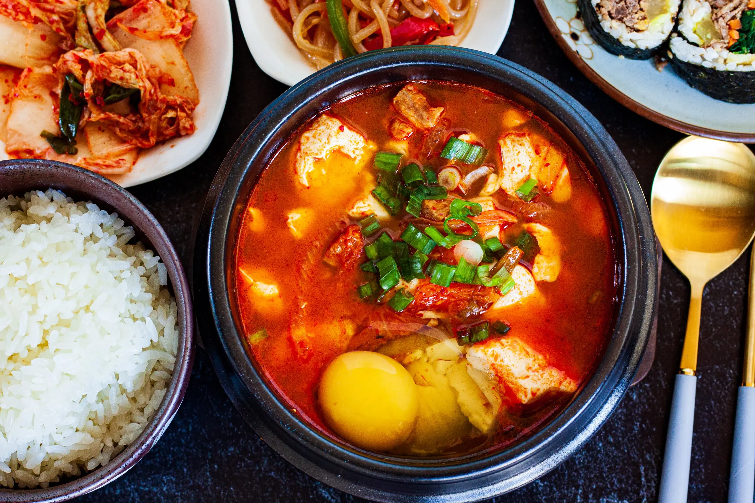 Sau chuyến bay Hà Nội Hàn Quốc, bạn nên thử món Soondubu jjigae