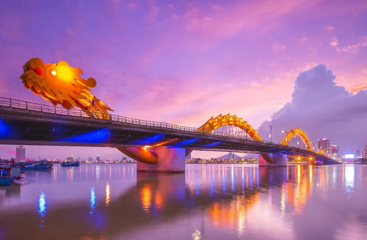 Cầu Rồng là điểm đến tham quan, check-in nổi tiếng Đà Nẵng