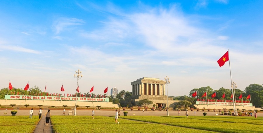 Vé máy bay Đài Bắc Hà Nội đưa du khách đến thăm Lăng Bác
