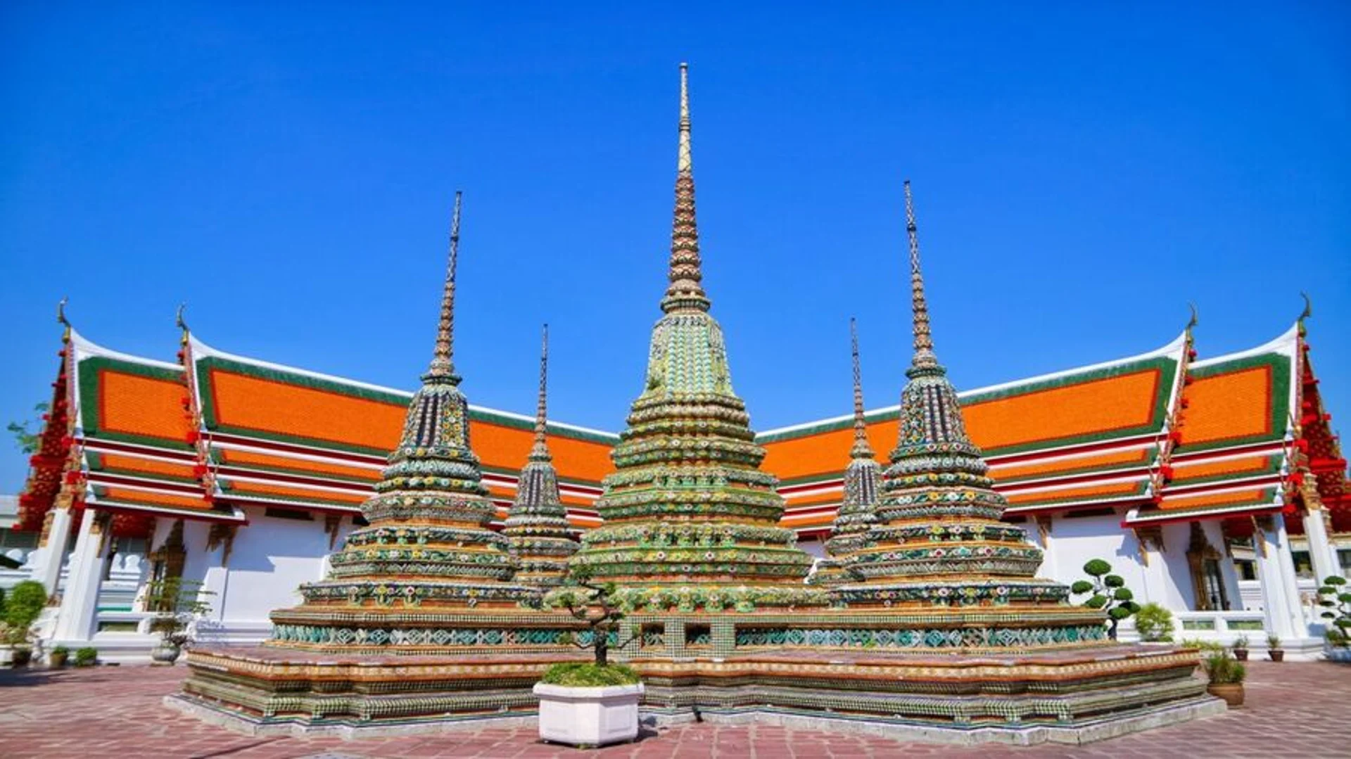 Bay Hà Nội Bangkok đừng quên đến đền Wat Pho