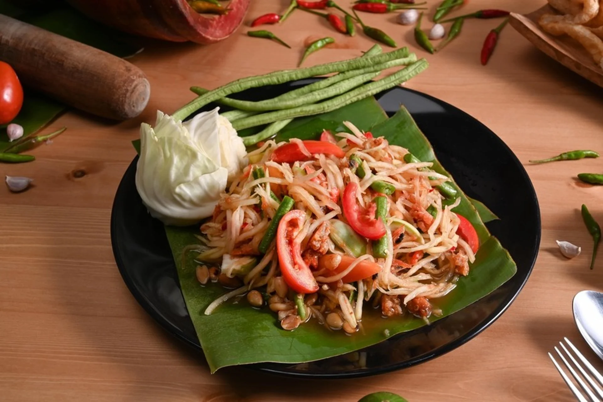 Thưởng thức gỏi đu đủ hấp dẫn sau chuyến bay Hà Nội Bangkok