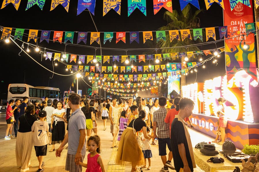 Săn vé máy bay Hà Nội - Phú Quốc để khám phá VUI-Fest Bazaar